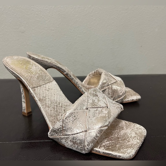 Vince Camuto Brelanie Braided Strap Sandal In Metallic Golden Natural Size 8.5 - Picture 6 of 11